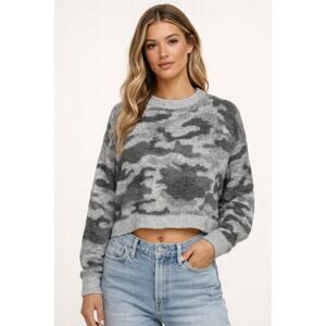 American Eagle Camo Sweater Gray Black Cropped Pullover Women’s Size Small